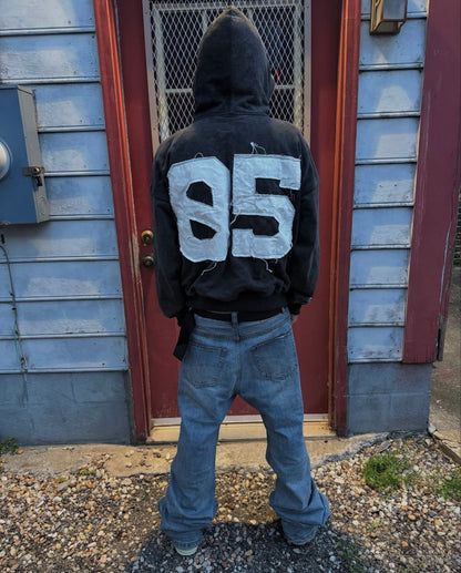 05 HOODIES “BLACK”