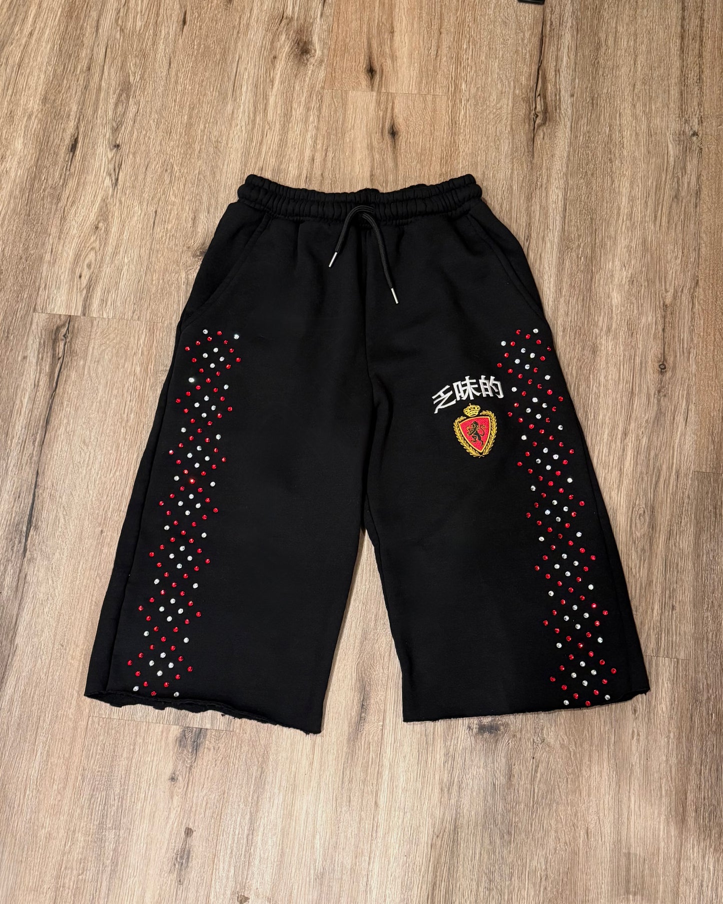 PAIN 3/4 SHORTS (GEMSTONES)