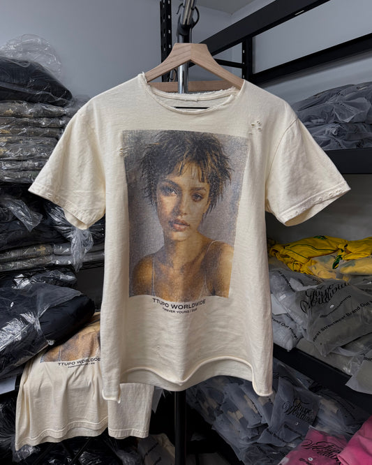 VINTAGE FOREVER YOUNG TSHIRTS