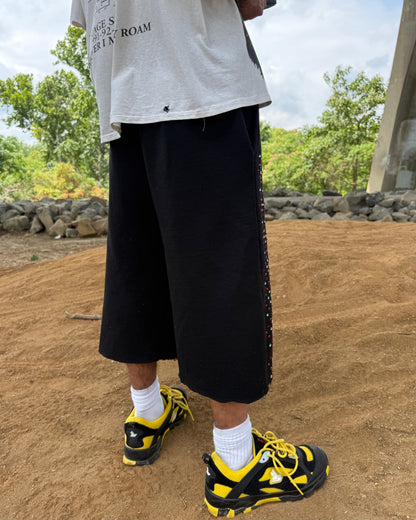 PAIN 3/4 SHORTS (GEMSTONES)