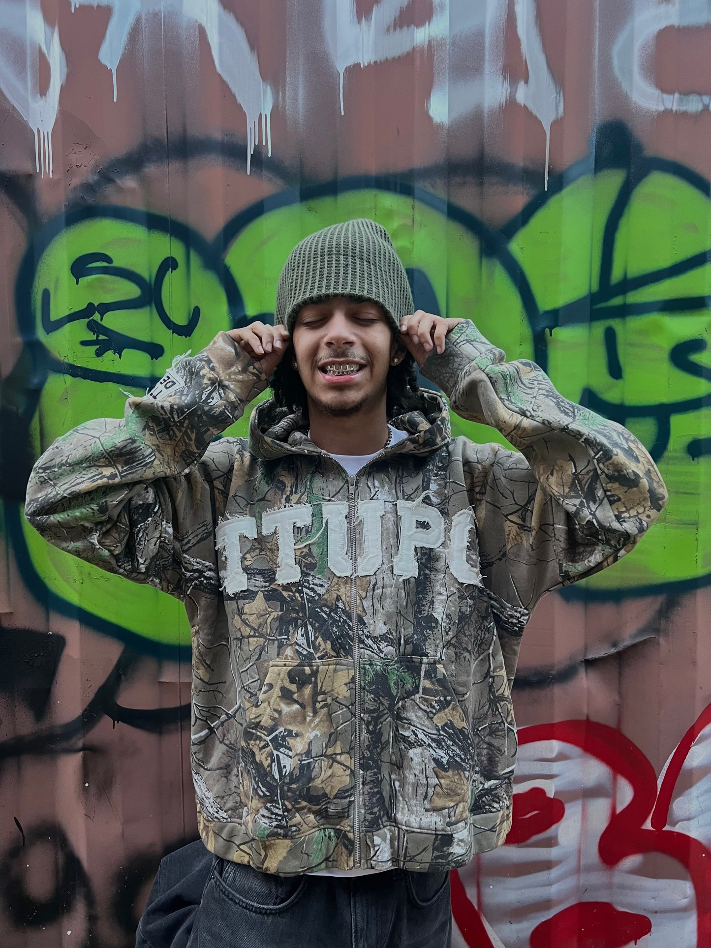 05 HOODIES “CAMO”