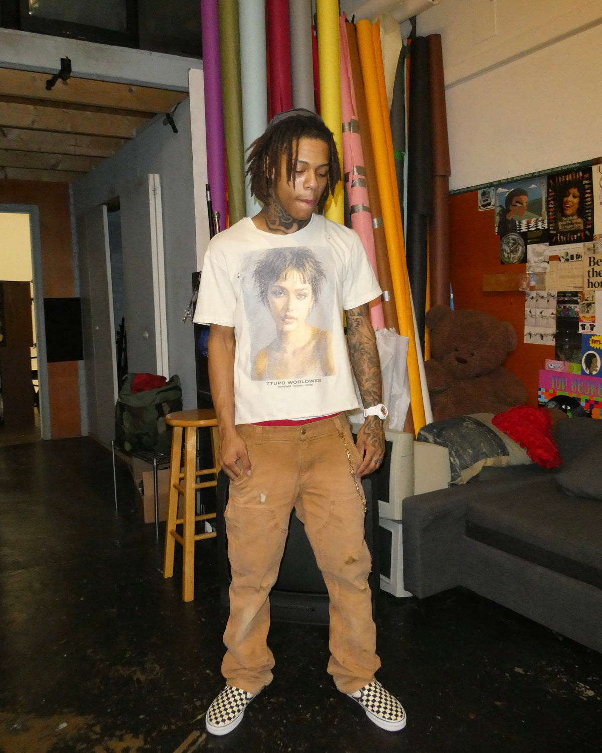 VINTAGE FOREVER YOUNG TSHIRTS