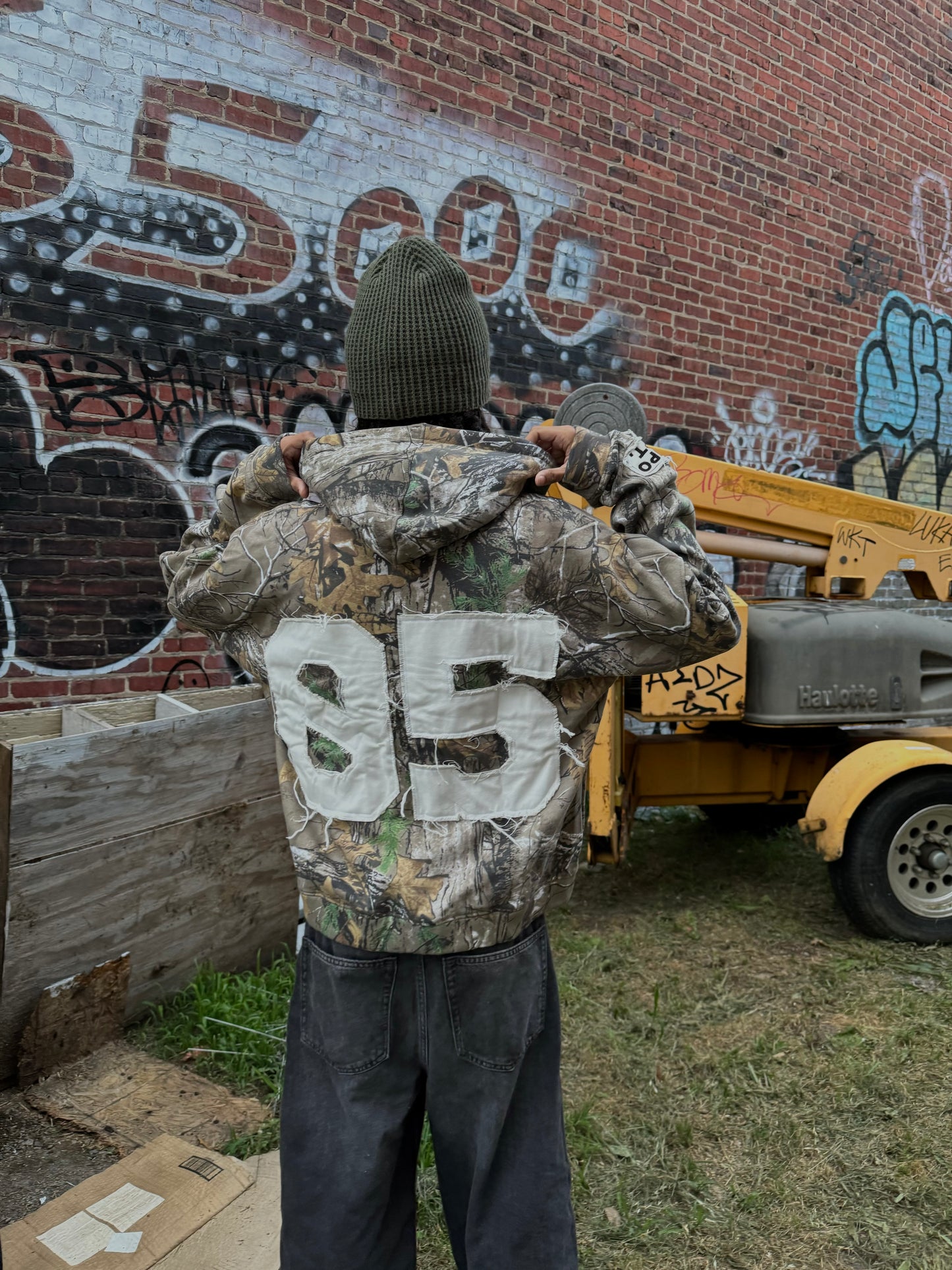 05 HOODIES “CAMO”