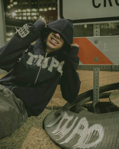 05 HOODIES “NAVY BLUE”
