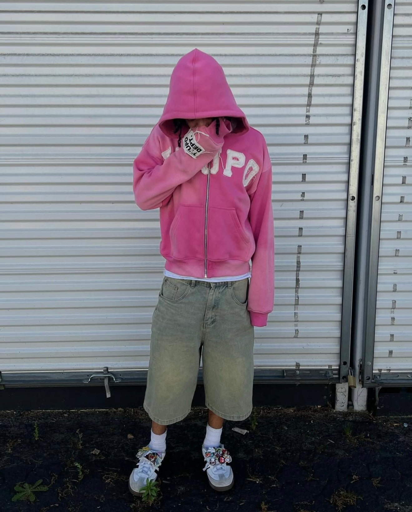 05 HOODIES “PINK”