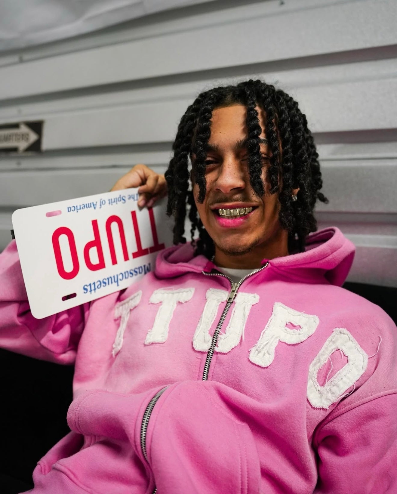 05 HOODIES “PINK”