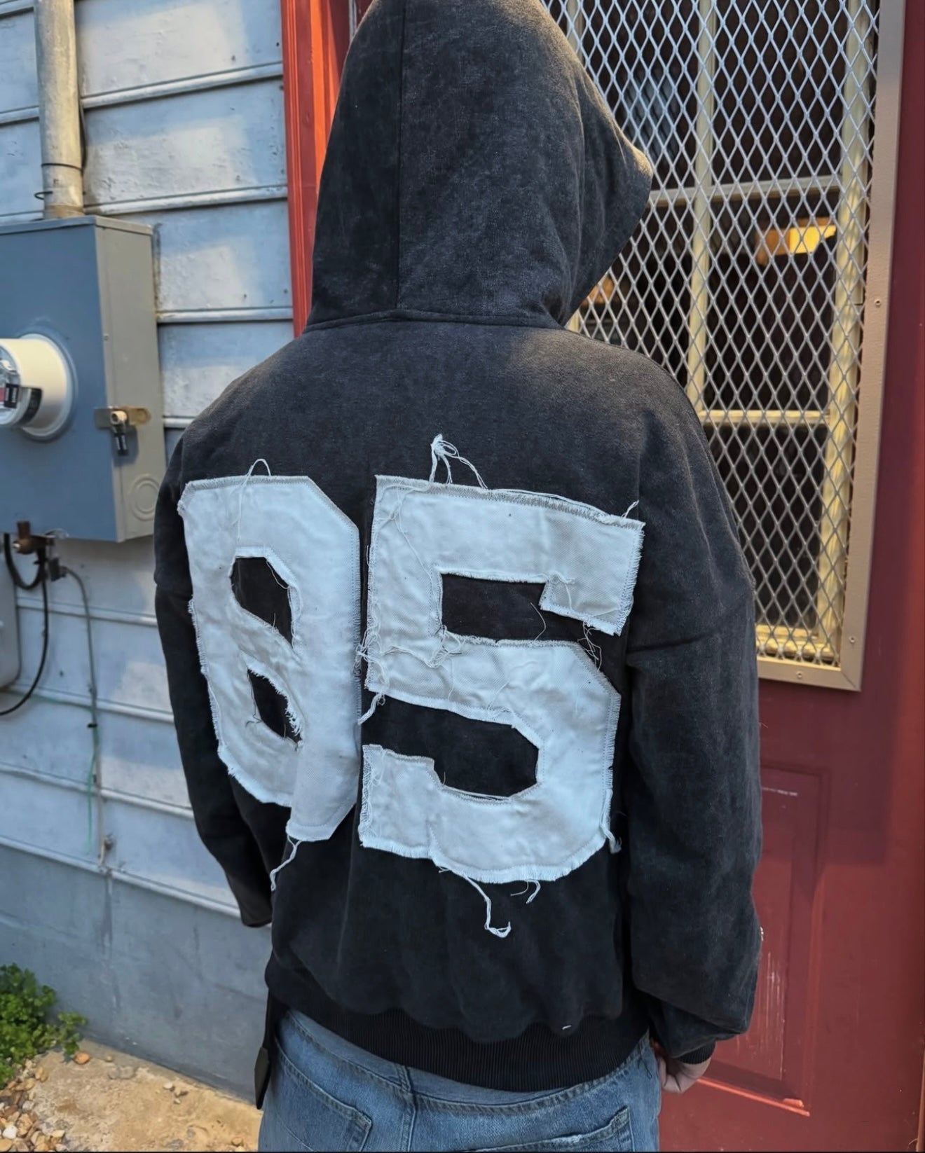 05 HOODIES “BLACK”