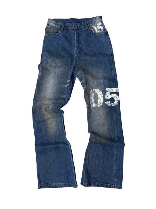 05 JEANS “WASHED BLUE”