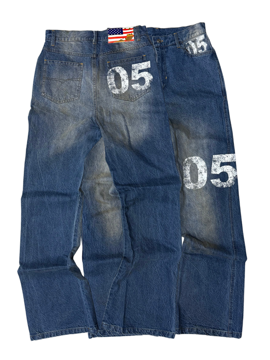 05 JEANS “WASHED BLUE”